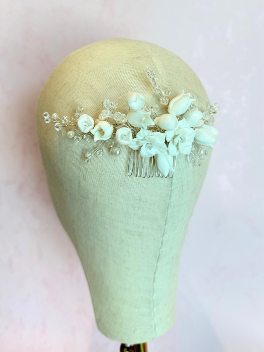 Peineta Flores Porcelana y Cristales Transparentes