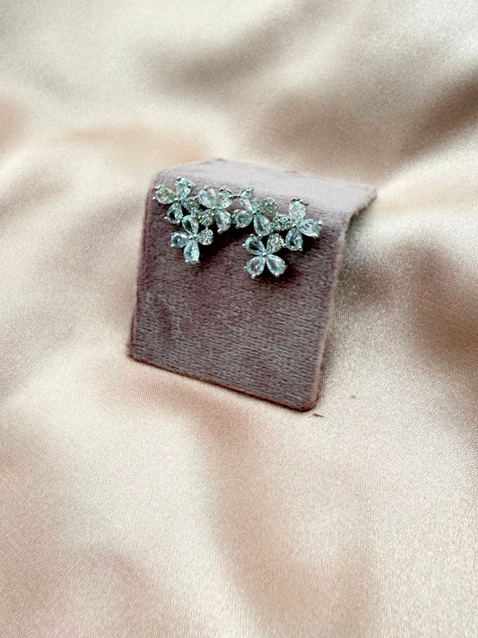 Aretes Triple Flor Circonias