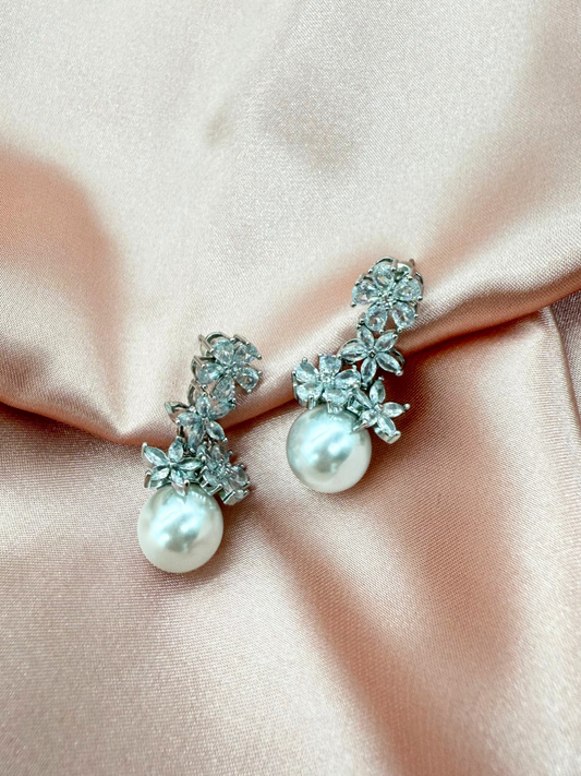 Aretes Perla y Flor CA254