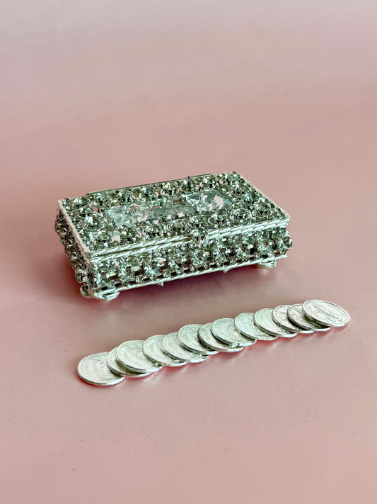 Cofre arras pedrería rectangular plateado