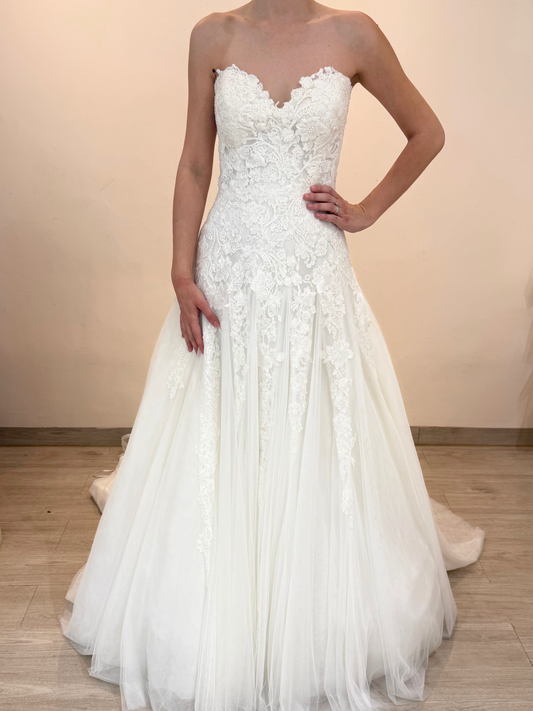 C271 Pronovias
