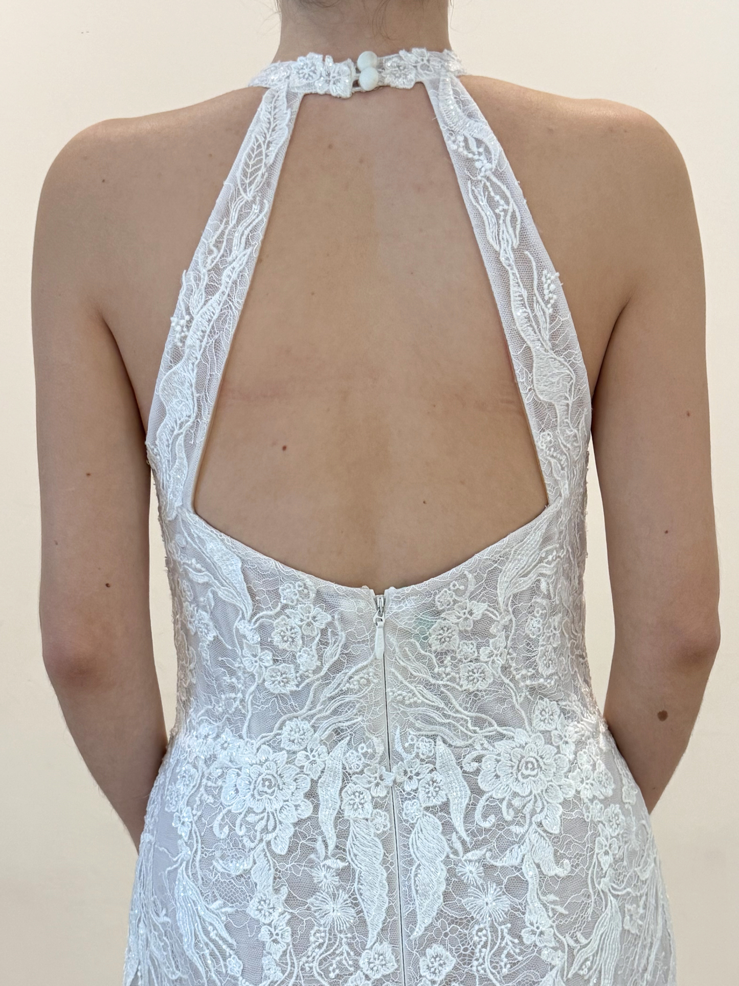 C363 Halter Chantilly