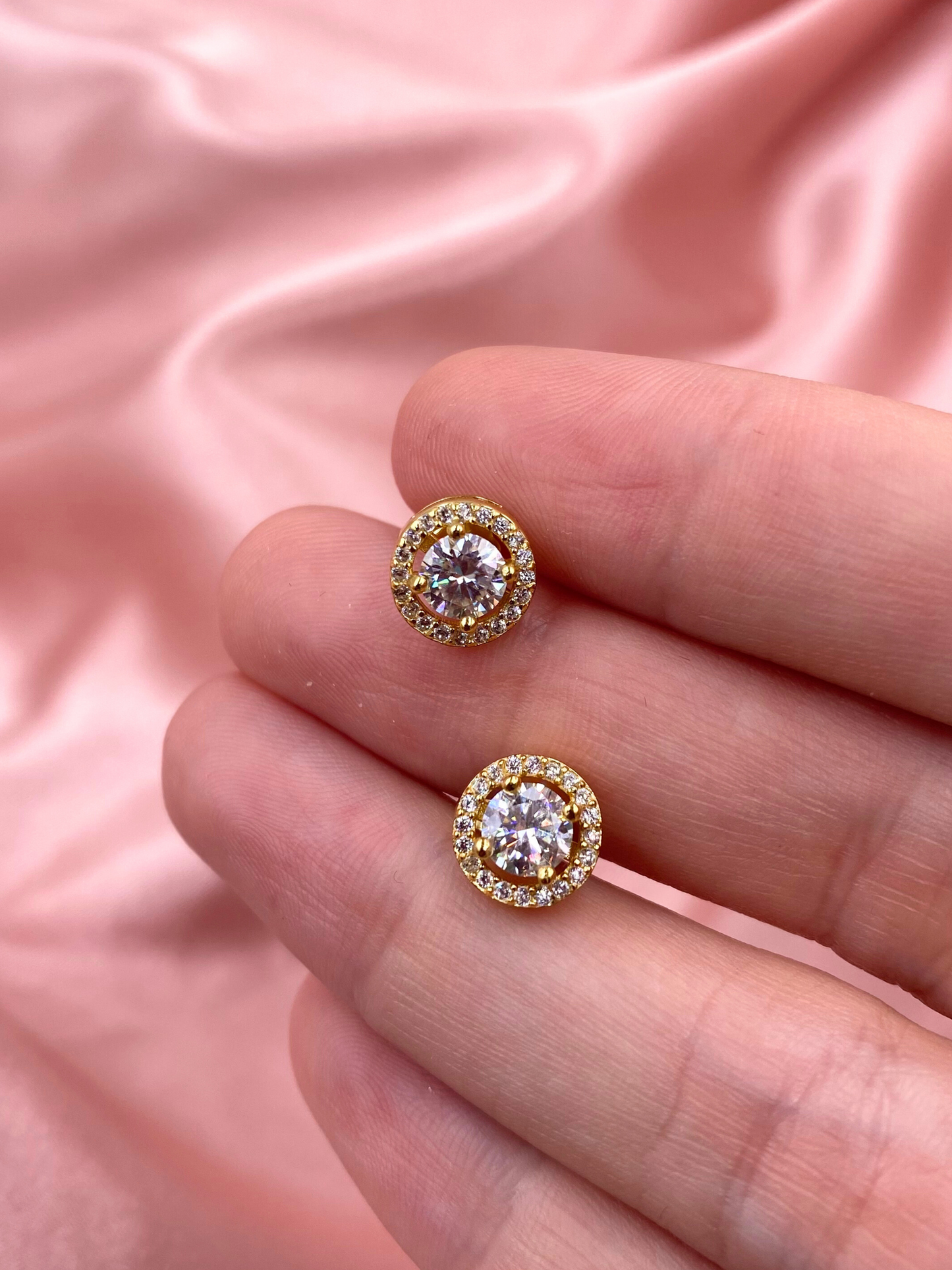 Aretes Halo Dorados