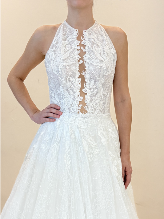 C363 Sobre falda encaje chantilly