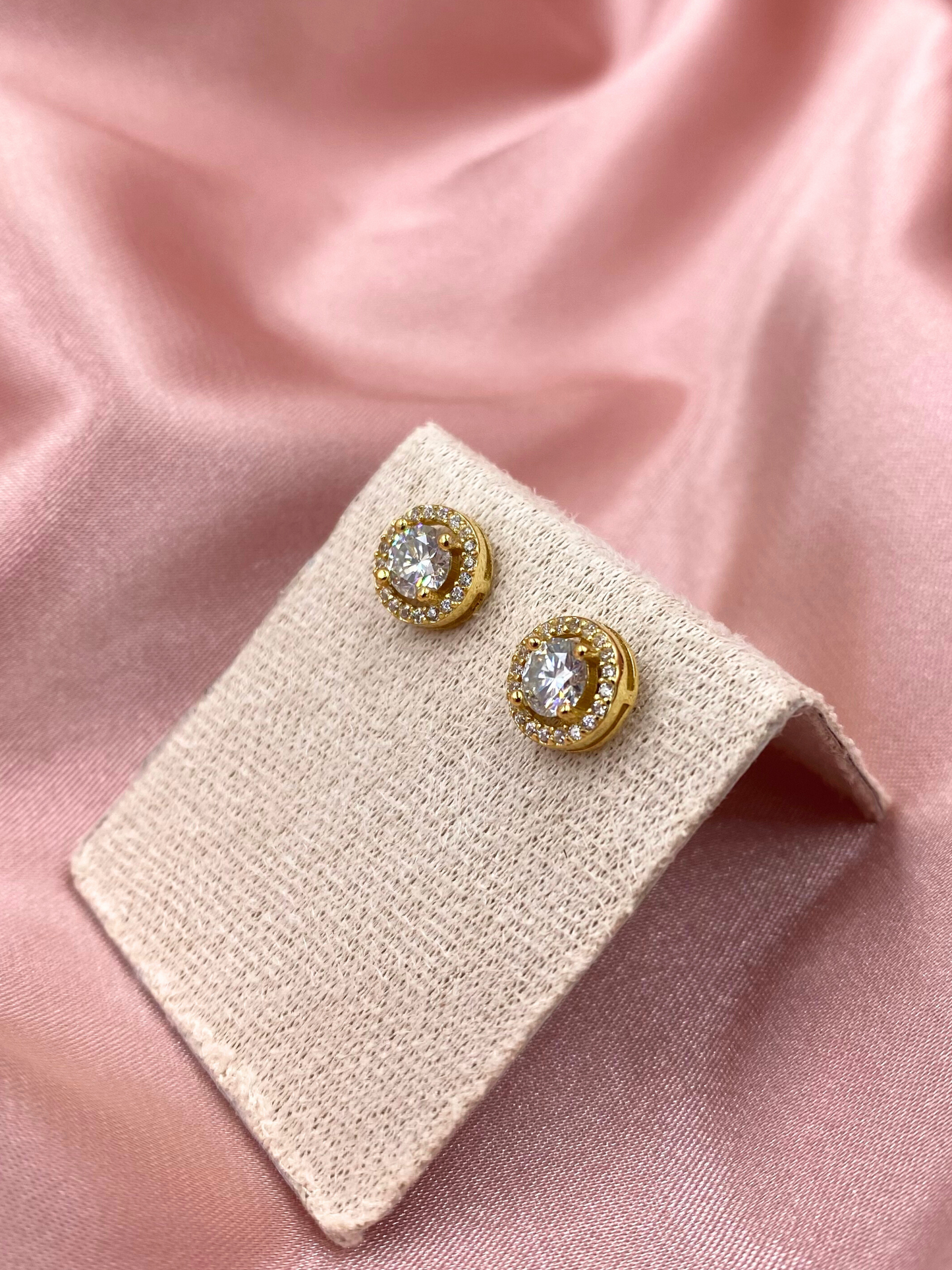 Aretes Halo Dorados