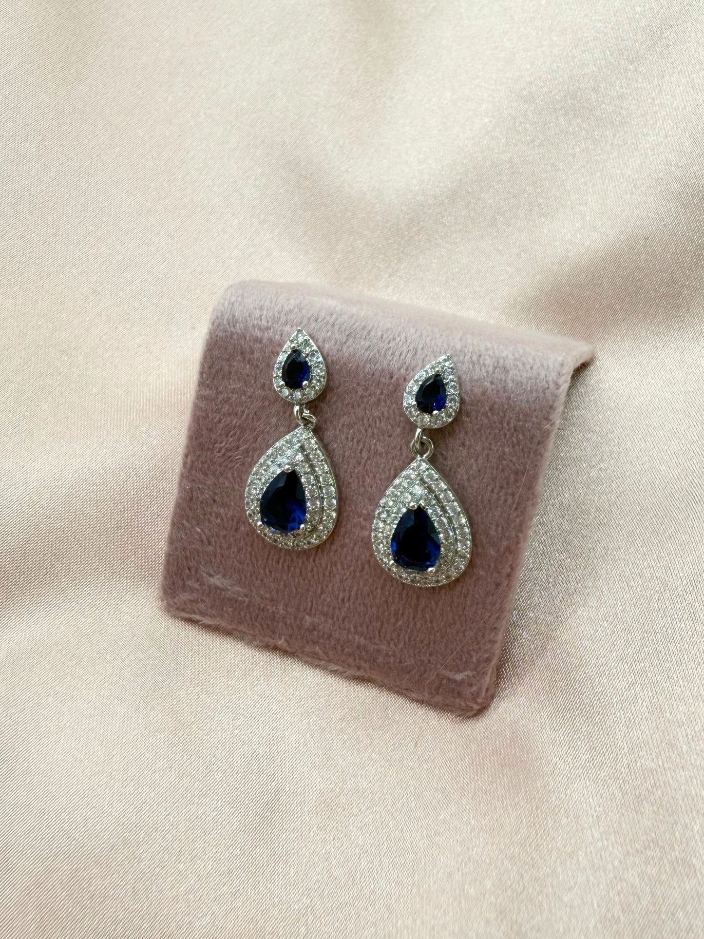 Aretes Zafiro Gota