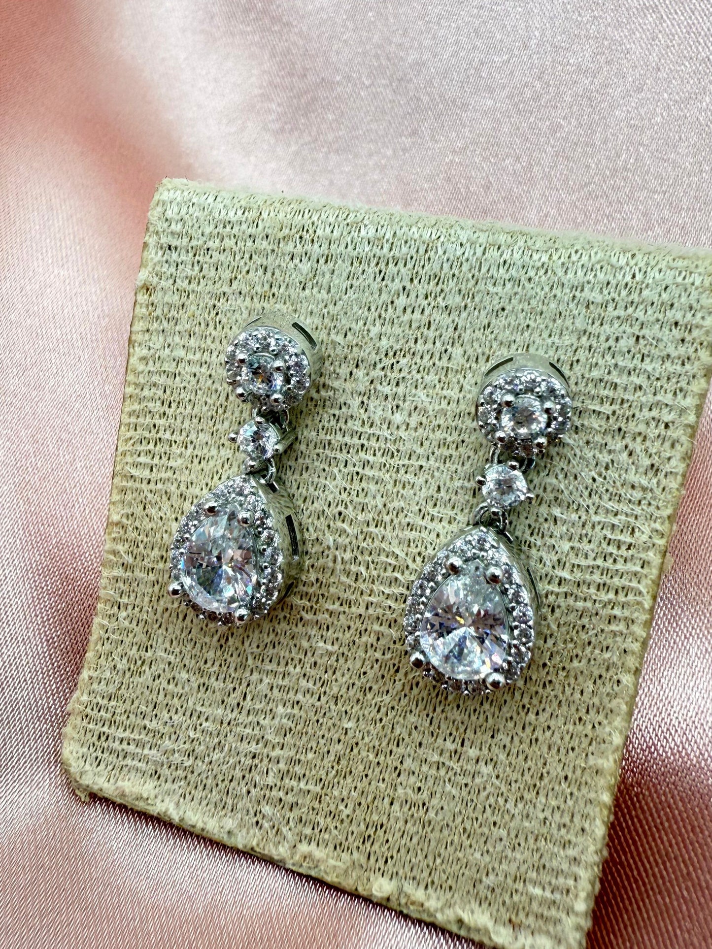 Aretes Medianos Gota