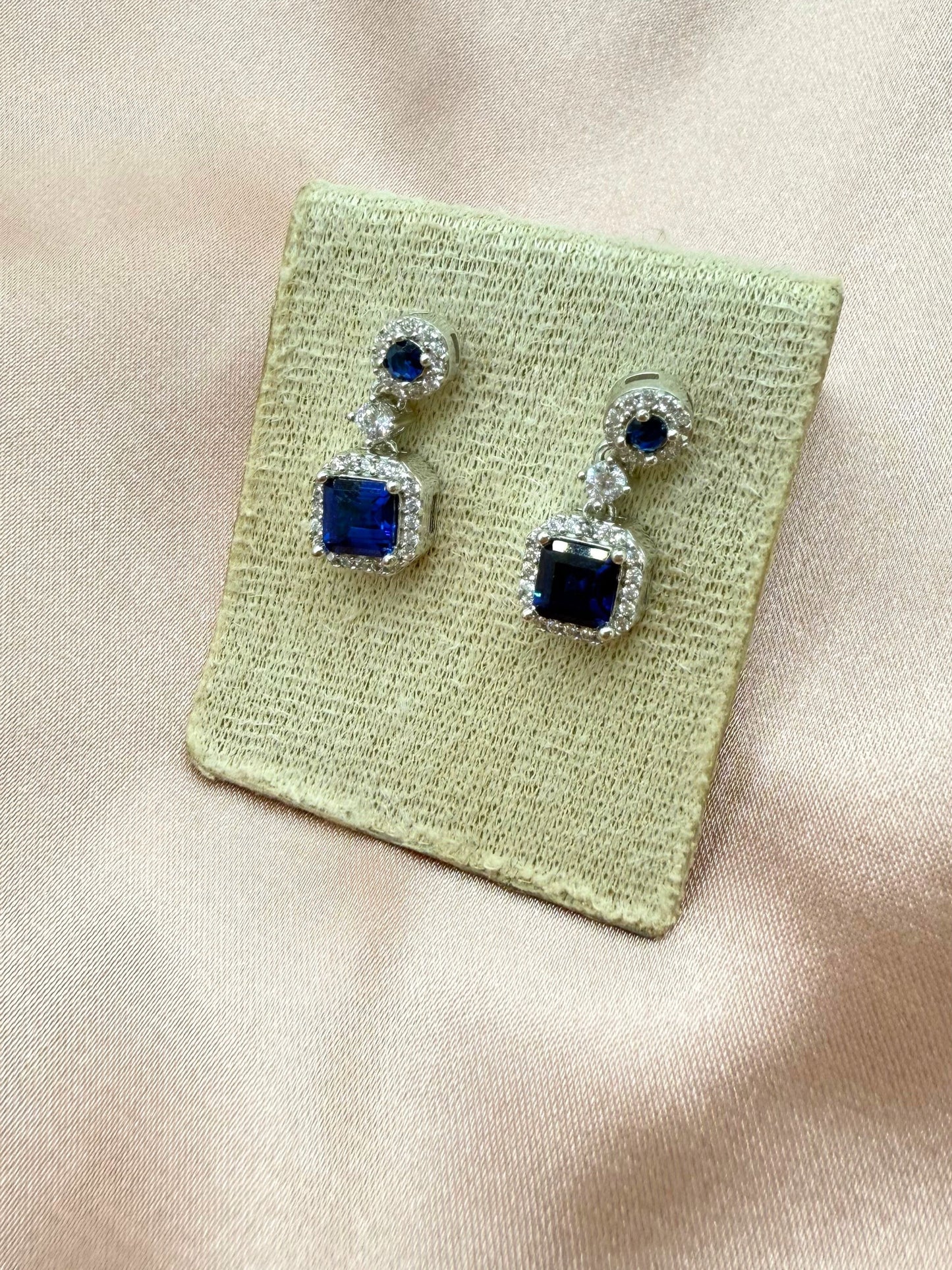 Aretes Zafiro Medianos