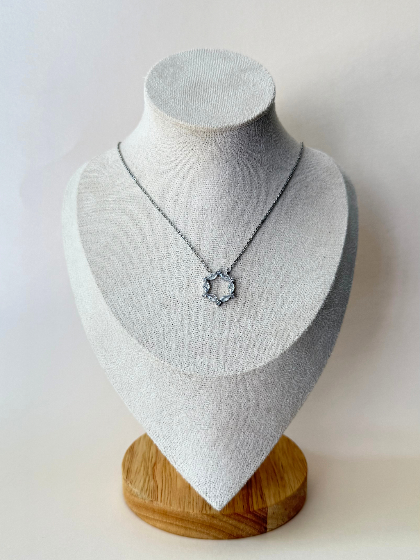 Collar Aro Circonias