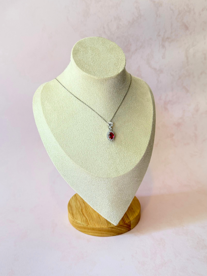 Collar rubí