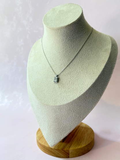 Collar rectángulo zirconia