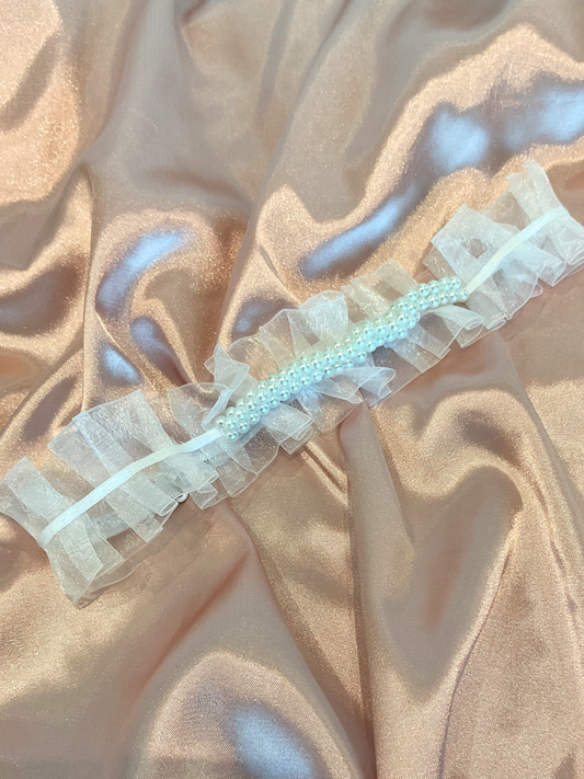 Liguero organza y perlas