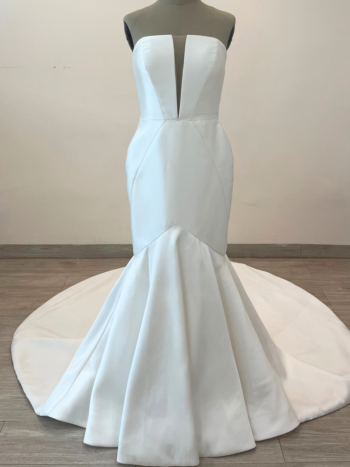 C390 Pronovias