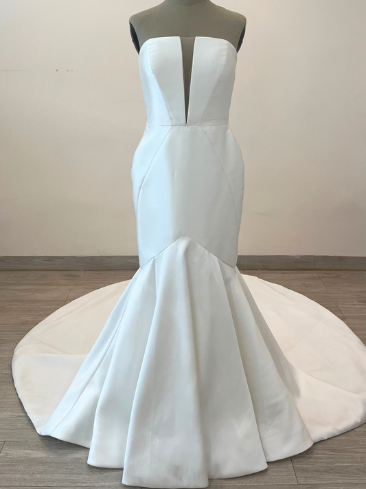 C390 Pronovias