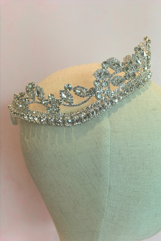 Tiara Mediana PL186