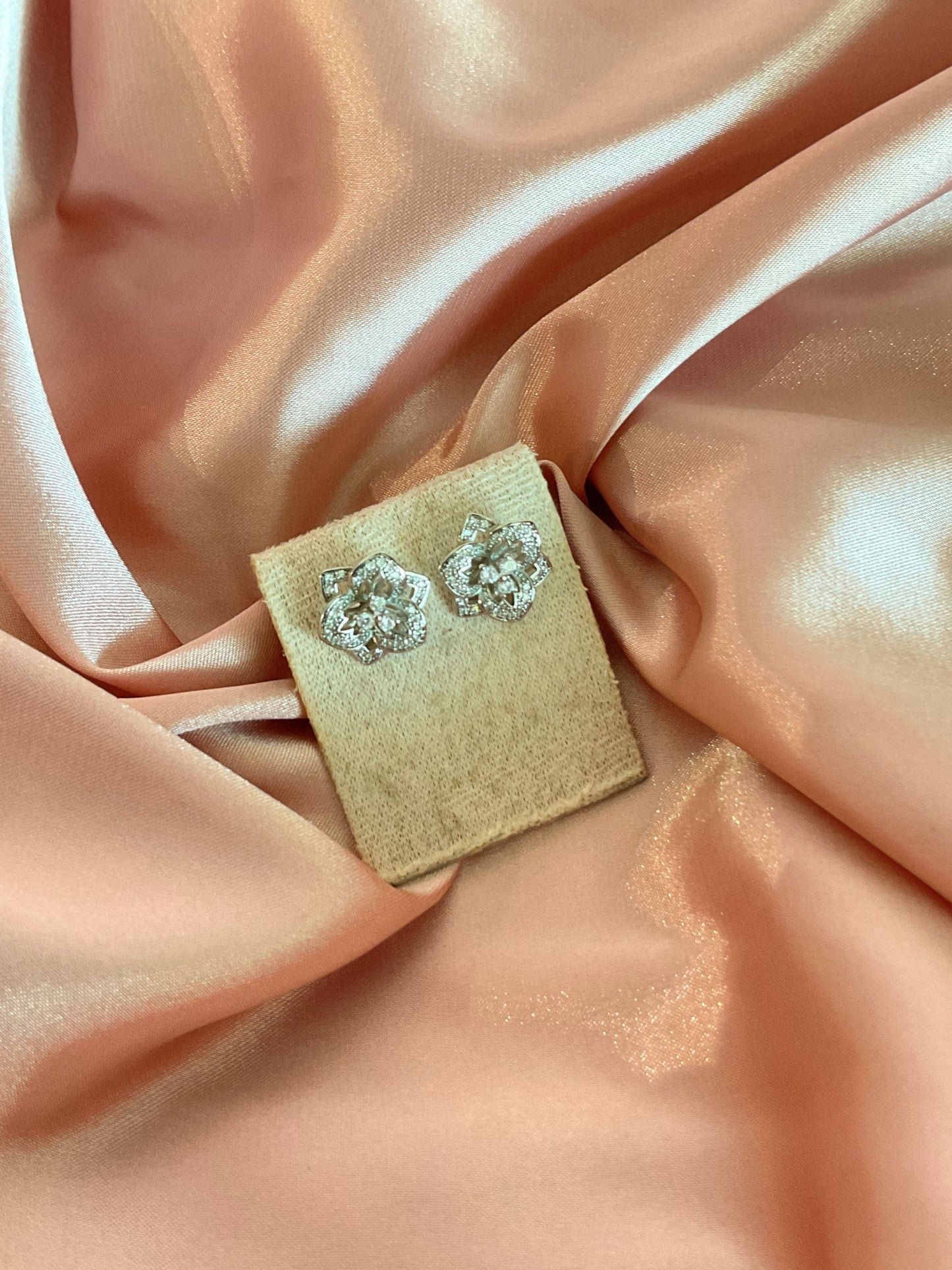 Aretes flor plata