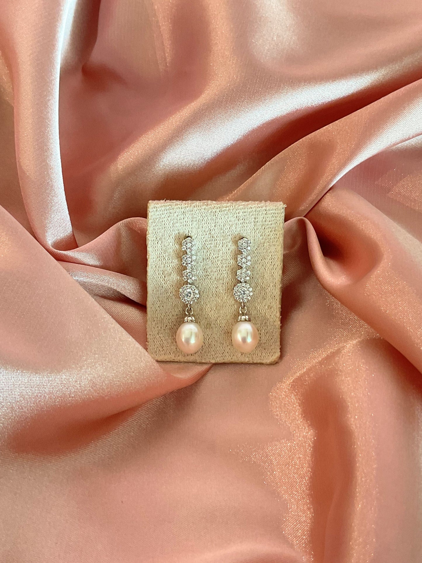 Aretes perla colgante