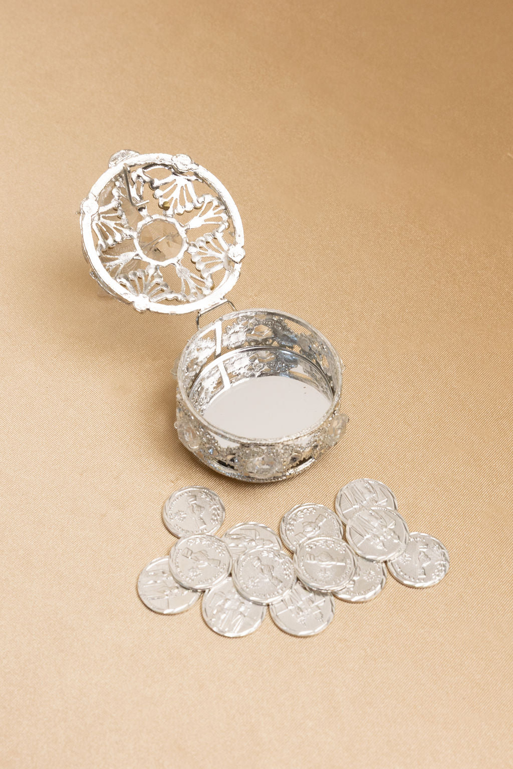 Arras cofre circular plateado