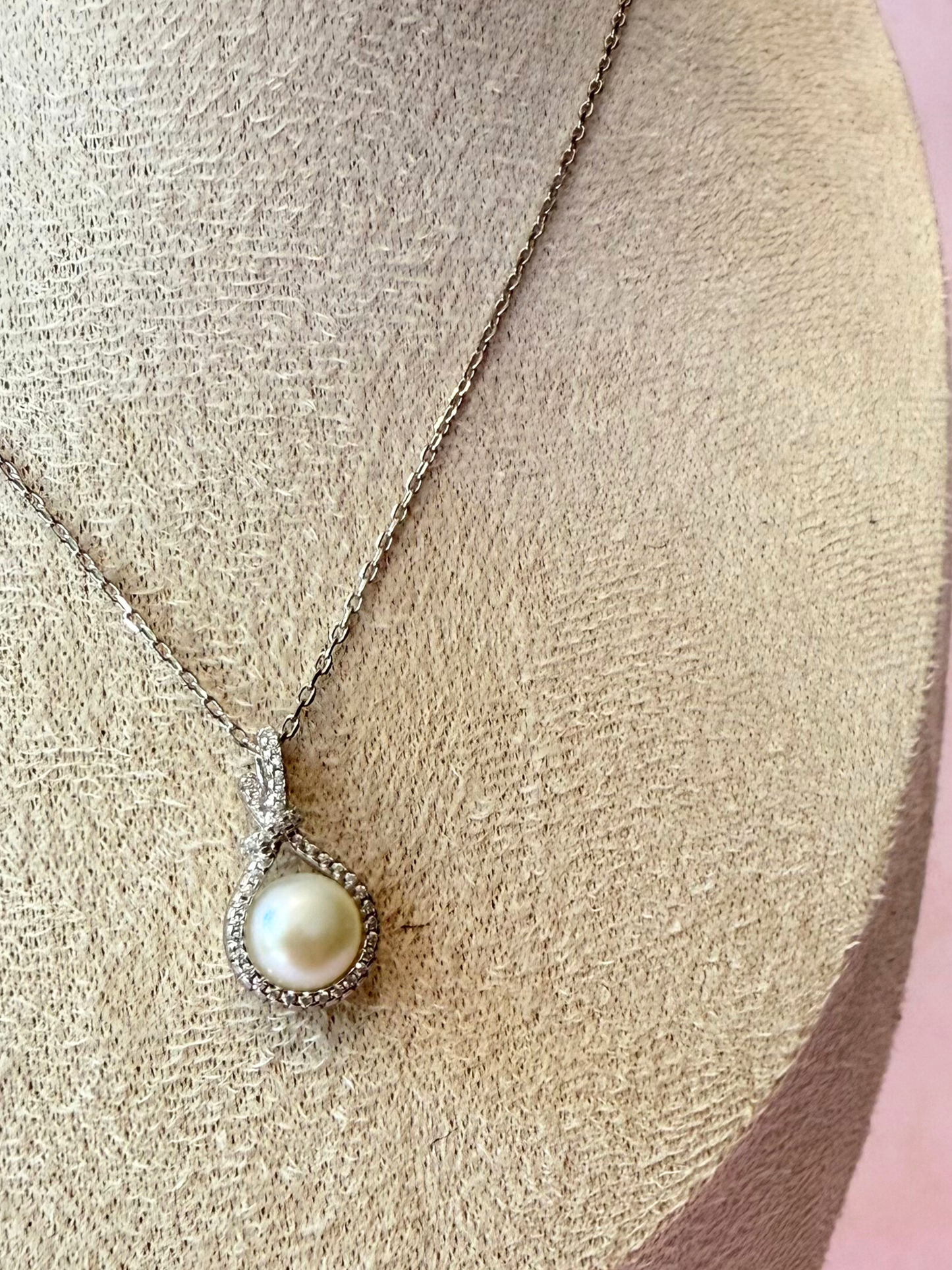 Collar perla colgante