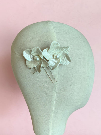 Flor aperlada horquilla