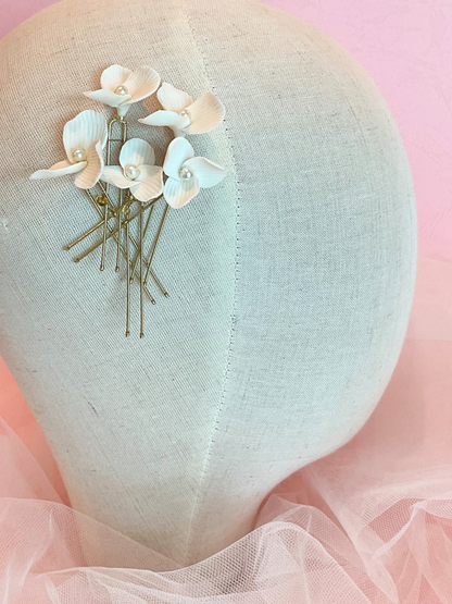 Set 5 hair pins flor blanca
