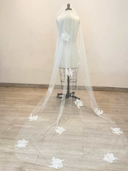 Rose Veil Daughters of Simone