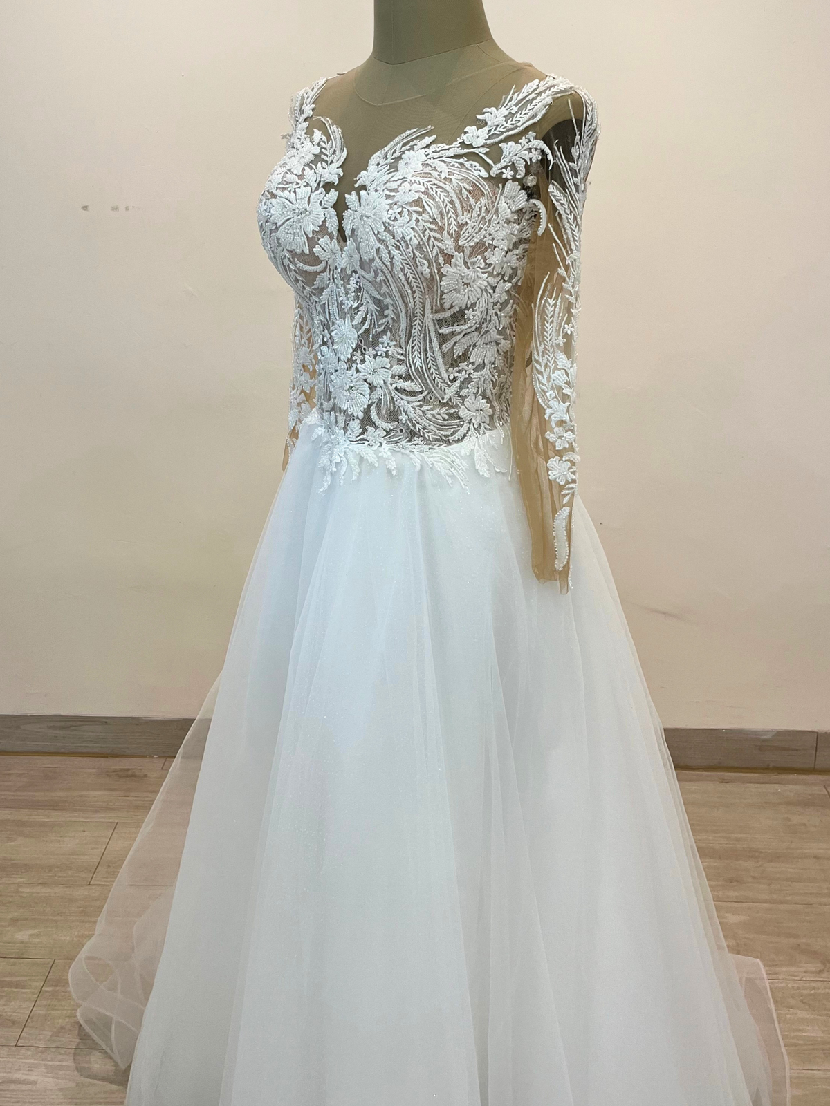 C384 Lovely
